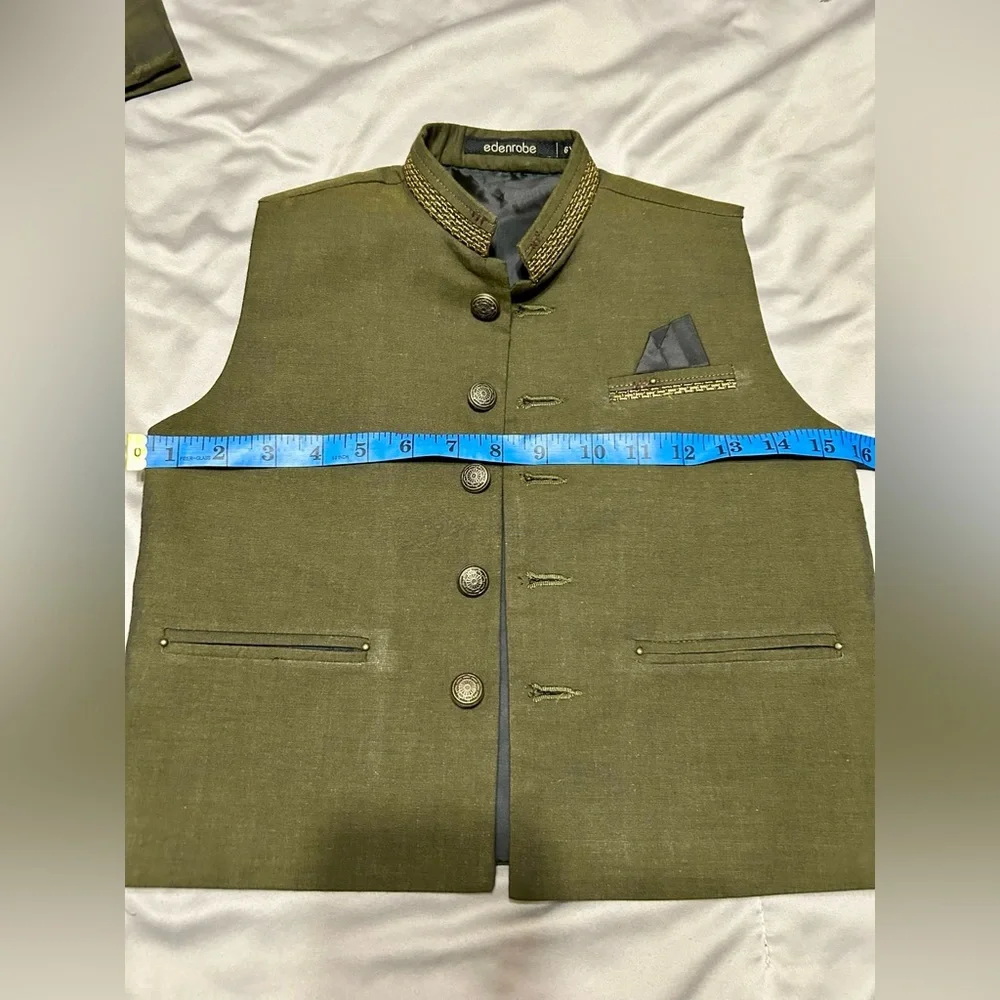 Ededrobe Boys Green Waist Coat Suit - Picture 6 of 10